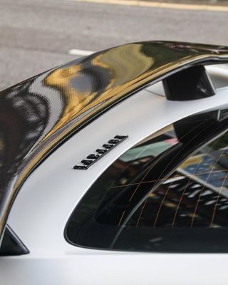 แฟร์รารี่ F12 คาร์บอนไฟเบอร์ คอร์ดี้ คิต F12 Novitec สไตล์ N-largo หน้าและหลัง แบมเปอร์วงล้อโค้ง F12 ดิฟฟิวเซอร์ฝีปากด้านหน้า สปอยเลอร์