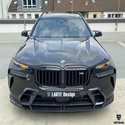 BMW X7 คาร์บอนไฟเบอร์ คอร์ดี้คิต X7 LD สไตล์ คาร์บอนไฟเบอร์ ดิฟฟิวเซอร์ฝีปากด้านหน้า