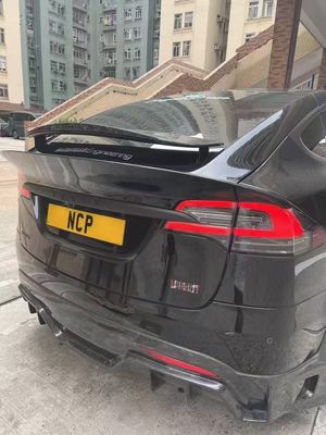 Tesla รุ่น X คาร์บอน ไฟเบอร์ บอด คิต รุ่น X คาร์บอน ไฟเบอร์ ดิฟฟิวเซอร์ฝีปากด้านหน้า