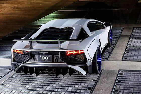 สําหรับ Lamborghini Aventador LP700 คาร์บอน ไฟเบอร์ คอร์ดี้คิต LP700 อัพเกรด LB-style Side Skirt Spoiler Wheel Arch