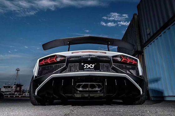 สําหรับ Lamborghini Aventador LP700 คาร์บอน ไฟเบอร์ คอร์ดี้คิต LP700 อัพเกรด LB-style Side Skirt Spoiler Wheel Arch