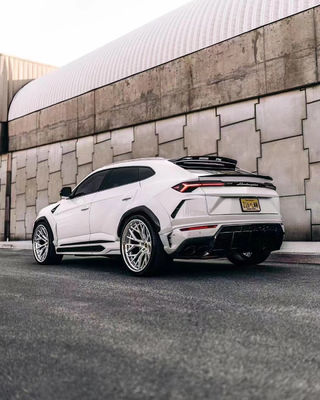 สิ้นส่วนรถยนต์สําหรับ Lamborghini Urus Body Kit Urus อัพเกรด 1016 สไตล์หน้าสกูป Diffuser Spoiler Widebody Kit