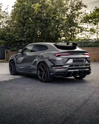 Urus Lamborghini Body Kit สไตล์ UB ลิปหน้ากระจายกระจายกระจายกระจายกระจายกระจายกระจายกระจายกระจายกระจายกระจายกระจาย