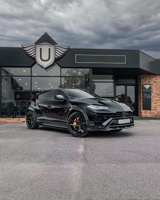 Urus Lamborghini Body Kit สไตล์ UB ลิปหน้ากระจายกระจายกระจายกระจายกระจายกระจายกระจายกระจายกระจายกระจายกระจายกระจาย