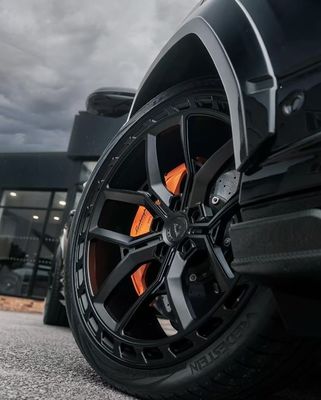 Urus Lamborghini Body Kit สไตล์ UB ลิปหน้ากระจายกระจายกระจายกระจายกระจายกระจายกระจายกระจายกระจายกระจายกระจายกระจาย