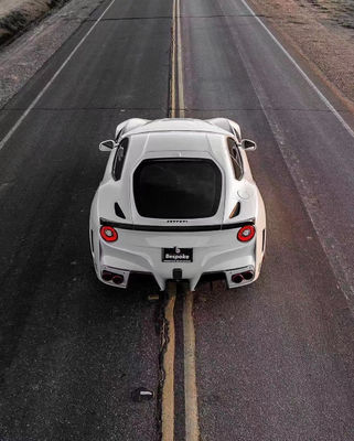 สําหรับเฟอร์รารี่ F12 คาร์บอนไฟเบอร์ คอร์ดี้คิต F12 อัพเกรด SVR-style หน้าและหลัง bumper spoilers ด้วย Hood Fenders