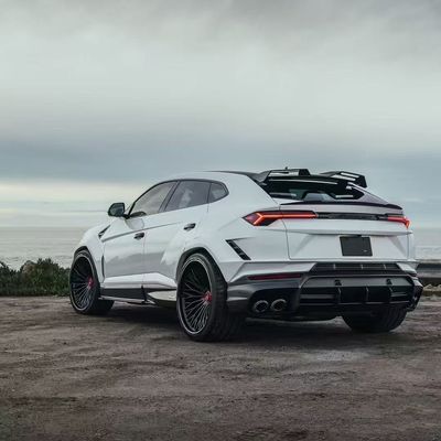 RT คาร์บอน คอร์ดี้ คิท สําหรับ URUS SUV แลมบอร์กินี หน้าลิป Diffuser Wheel Arch Widebody คิท