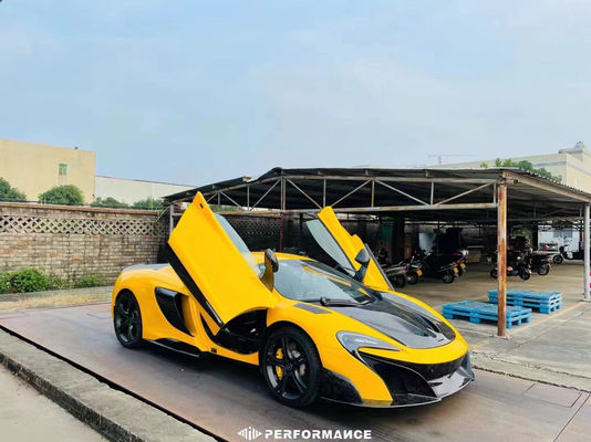คาร์บอนชิ้นส่วนของรถหน้า bumper สําหรับ Mclaren Mp4 12C 625c 650S อัพเกรดเป็น 675LT Style Body Kit