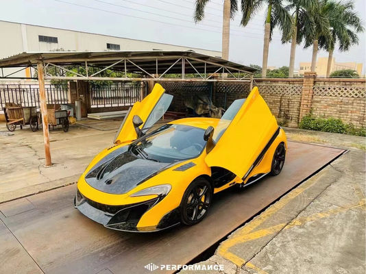 คาร์บอนชิ้นส่วนของรถหน้า bumper สําหรับ Mclaren Mp4 12C 625c 650S อัพเกรดเป็น 675LT Style Body Kit