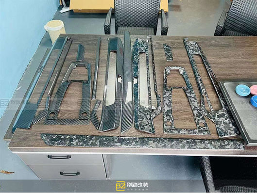 Auto Parts for Porsche 911 992 Carbon Fiber Interior 911 992 คาร์บอน ไฟเบอร์ เซ็นเตอร์ แพนเนล ประตู แปลงภายใน