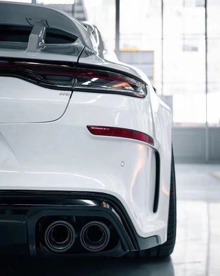 สปอยเลอร์ Porsche Palamela 971 สปอยเลอร์ Palamela 971 ได้รับการปรับปรุงด้วยสปอยเลอร์ใยคาร์บอนสไตล์ Techart
