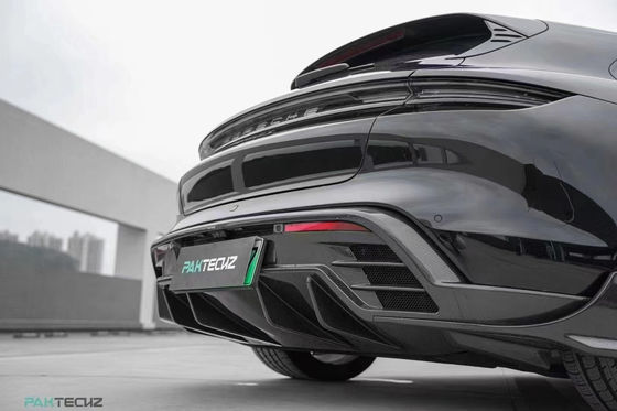 ชุดคอร์พิวเตอร์คาร์บอนไฟเบอร์คาร์บอนไฟเบอร์สําหรับ Porsche Taycan Taycan ปรับปรุง PAKTECHZ Style ชุดคอร์พิวเตอร์
