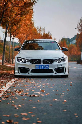 สําหรับ BMW M3 M4 F80F82 คาร์บอนไฟเบอร์ คอร์ดี้คิต M3 M4 F80F82 การปรับปรุงไฟเบอร์คาร์บอนหน้าลิปหน้า spoiler