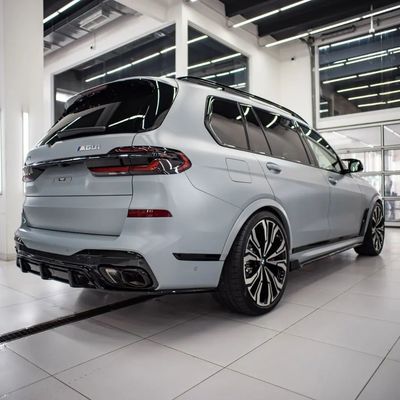 สําหรับ BMW X7 คาร์บอนไฟเบอร์ คอร์ดี้คิต X7 คาร์บอนไฟเบอร์ หน้าลิปดีฟิวเซอร์ สปอยเลอร์ฮูด ด้านกระโปรงกางเกงกางเกงกว้างคอร์ดี้คิต