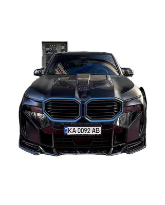 XM Bmw Wide Body Kit คาร์บอนไฟเบอร์ หน้าลิปสโปเลอร์ สีดํา Bmw Side Skirt วงล้อ