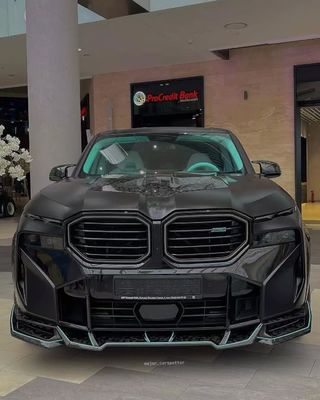 XM Bmw Wide Body Kit คาร์บอนไฟเบอร์ หน้าลิปสโปเลอร์ สีดํา Bmw Side Skirt วงล้อ