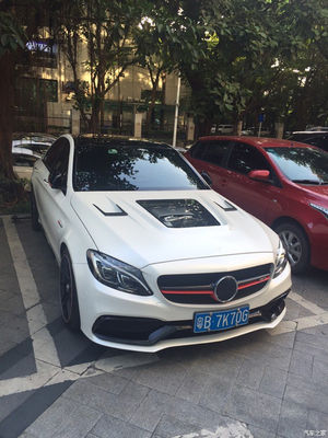 ผ้าคลุมใยคาร์บอนสําหรับ Benz C63 Coupe วัสดุใยคาร์บอน C63 ใยคาร์บอน Hood Hood
